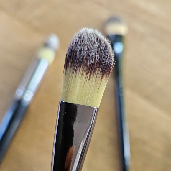 Borghese and Lancome Foundation and concealer brush set of 3 - Picture 4 of 5